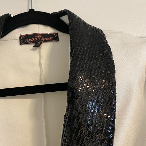 Black and White glitter Blazer - Picture 2 of 3